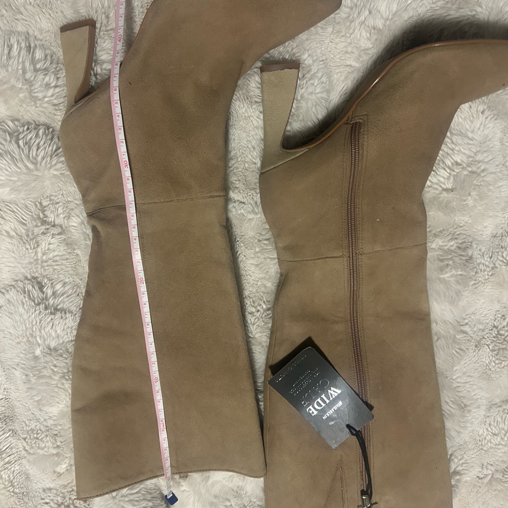 Vince Camuto suede 7 1/2 beautiful boots - Picture 2 of 5